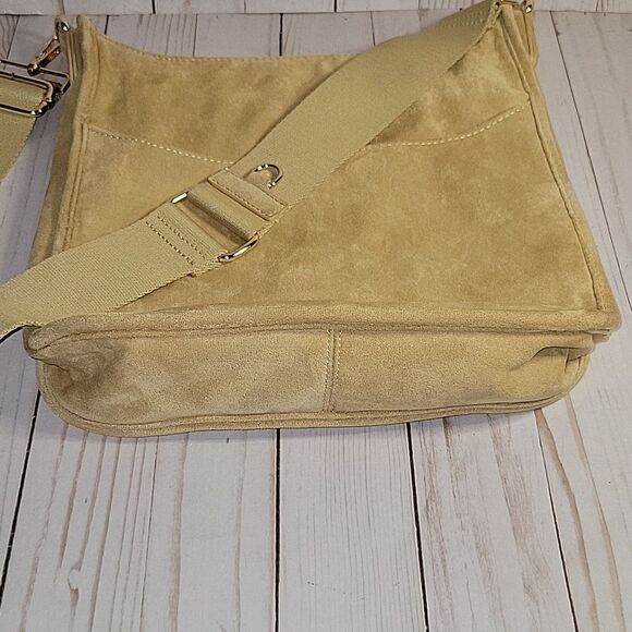 Ah dorned Messenger Crossbody Bag Faux Suede Light Tan  Camel Guitar Strap - Picture 4 of 13